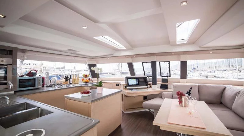 Fountaine Pajot Saba 50