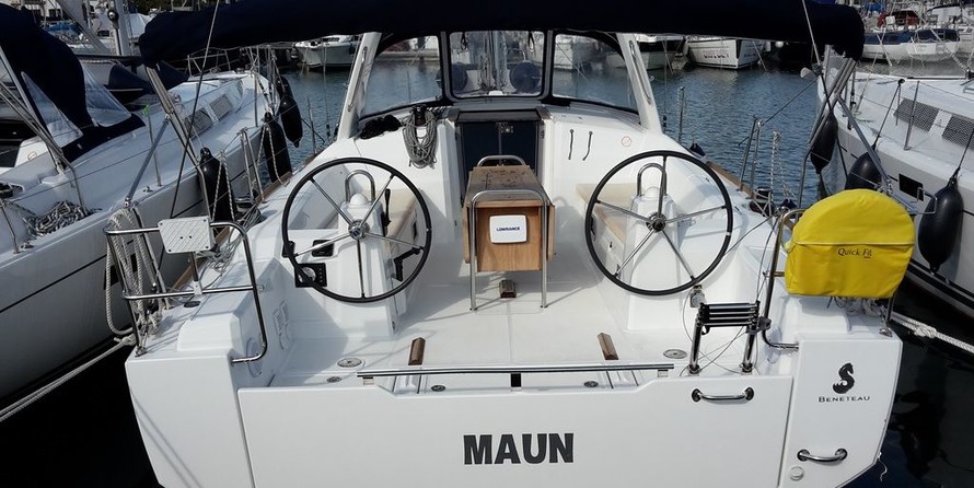 Beneteau Oceanis 38
