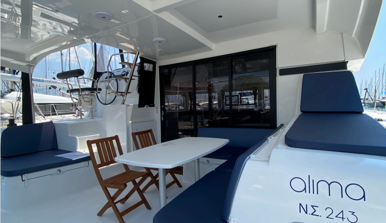 Lagoon 42