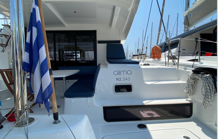 Lagoon 42