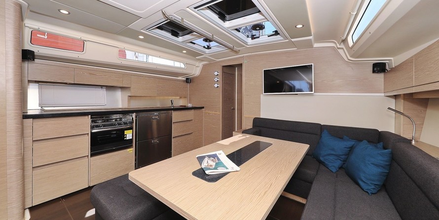 Hanse 508