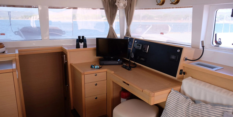Lagoon 450