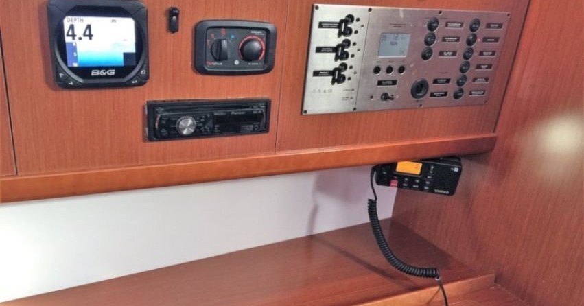 Beneteau Oceanis 43