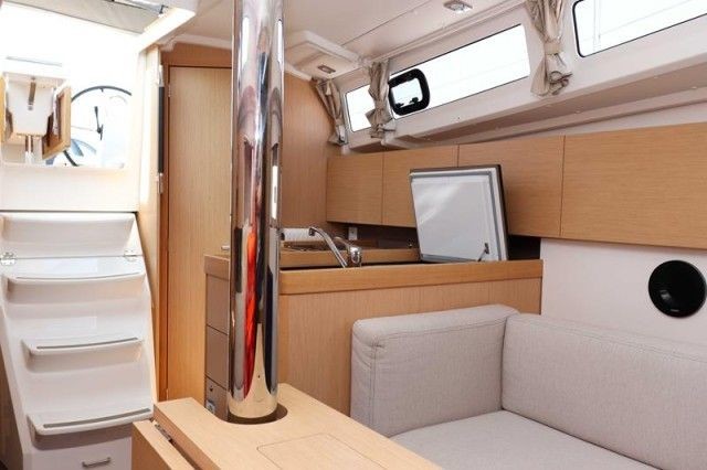 Beneteau Oceanis 35
