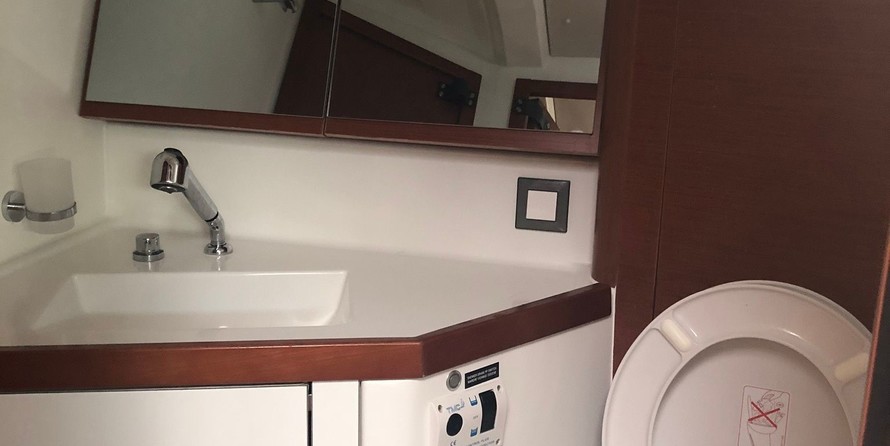 Beneteau Oceanis 46
