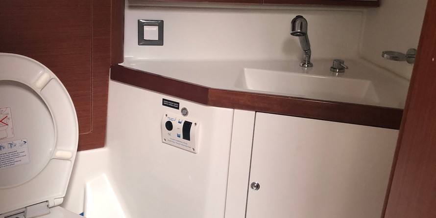 Beneteau Oceanis 46