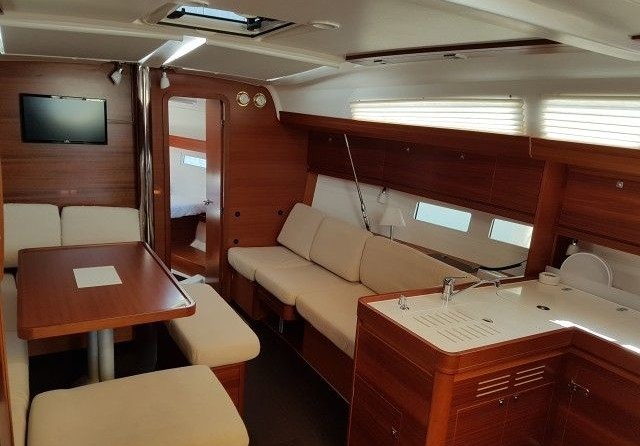 Dufour 412