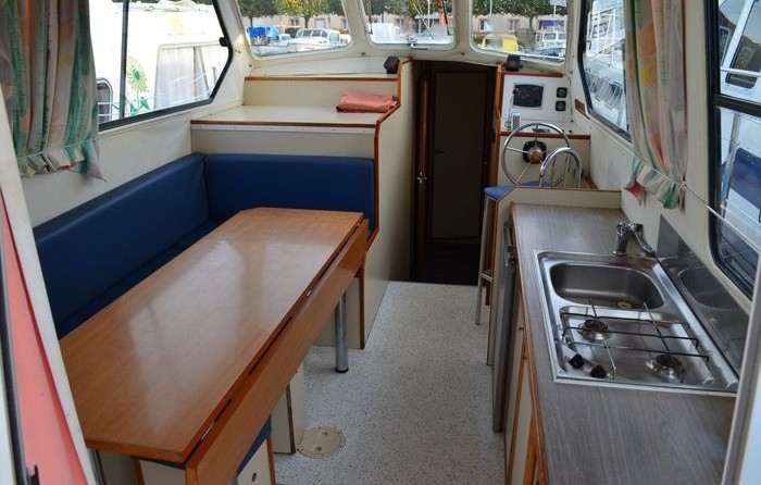 Triton 1050