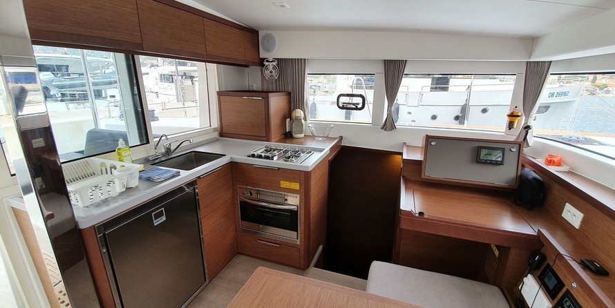 Lagoon 40