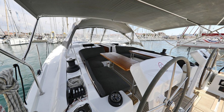 Hanse 508