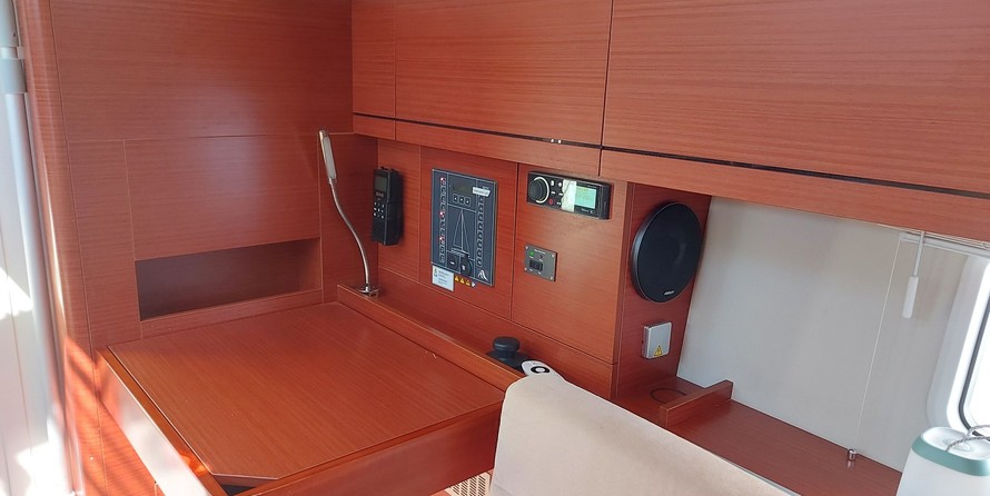 Hanse 418