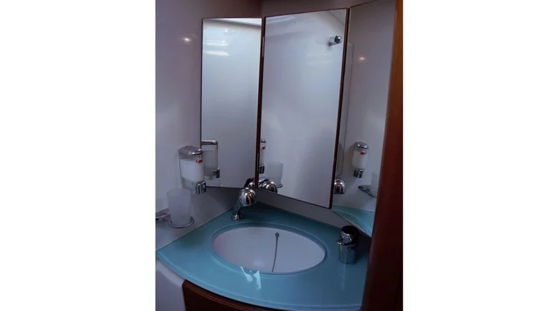 Beneteau Oceanis 523