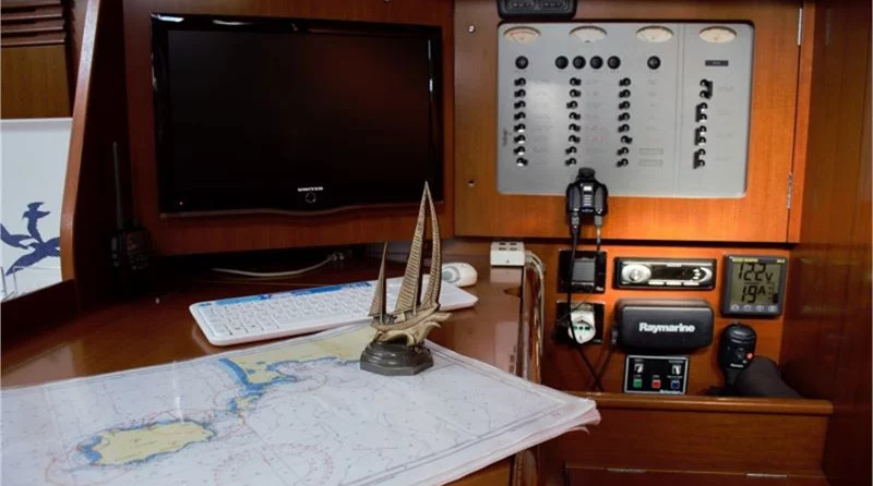 Beneteau Oceanis 523