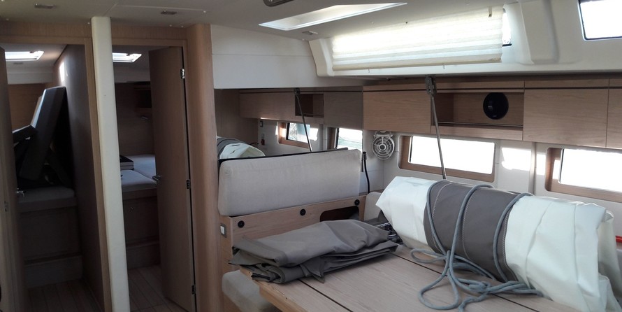 Beneteau Oceanis 51.1