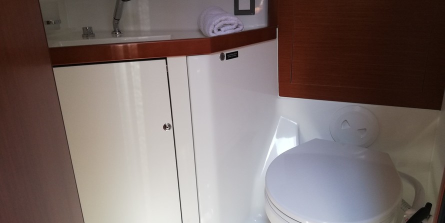Beneteau Oceanis 46