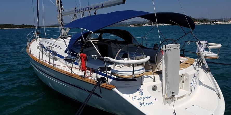 Bavaria 44