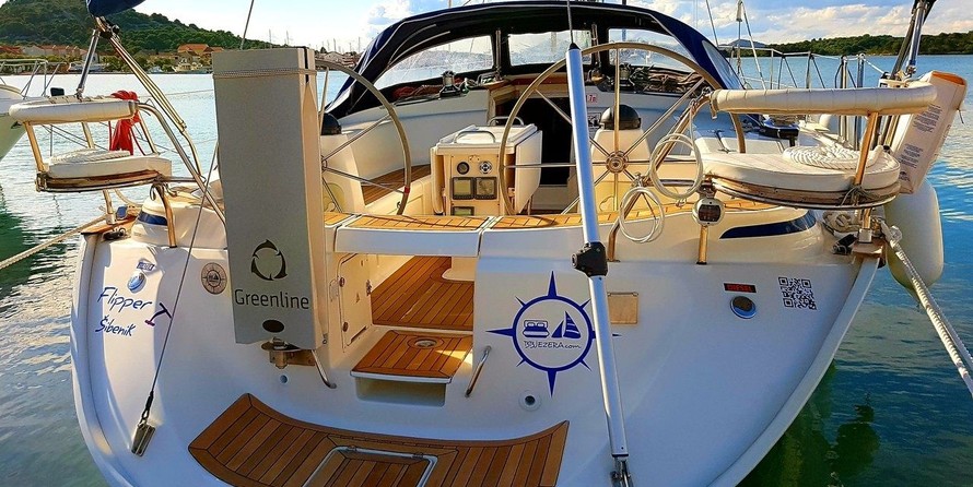 Bavaria 44