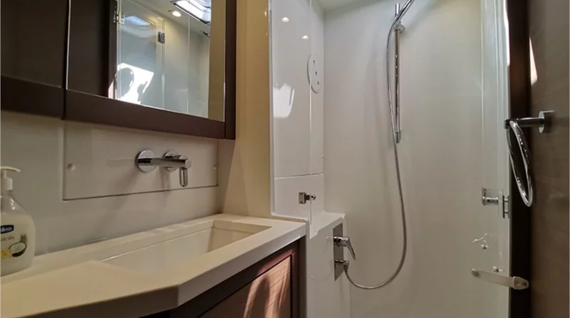 Lagoon 450 S
