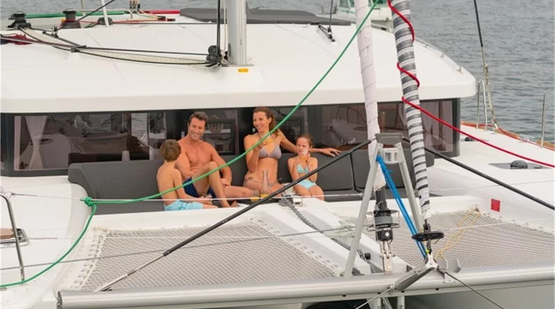 Lagoon 450 S