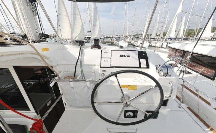 Lagoon 40