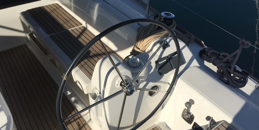 Dufour 412