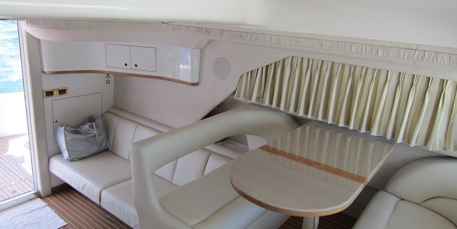 Sea ray 400 sedan bridge