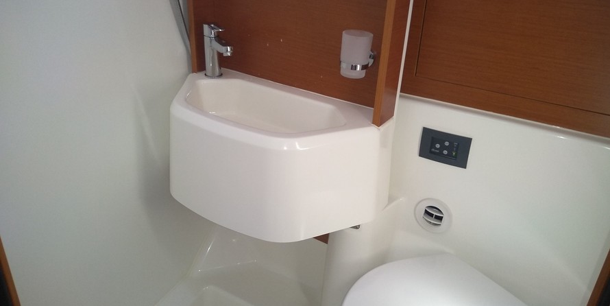 Beneteau Oceanis 51.1