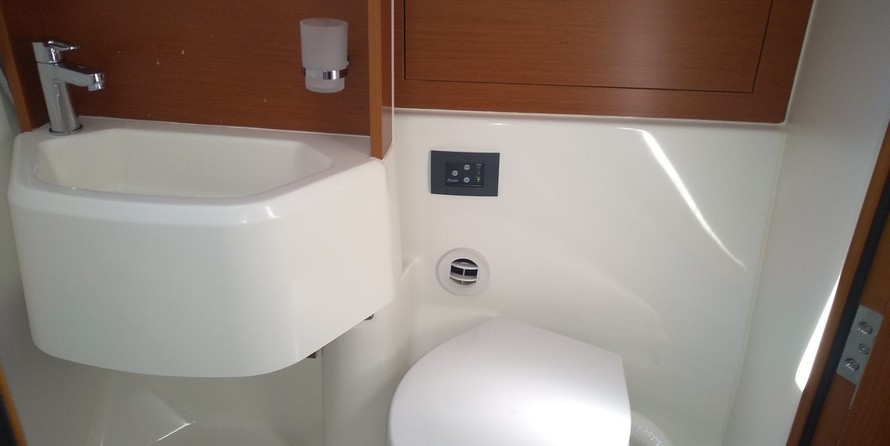 Beneteau Oceanis 51.1
