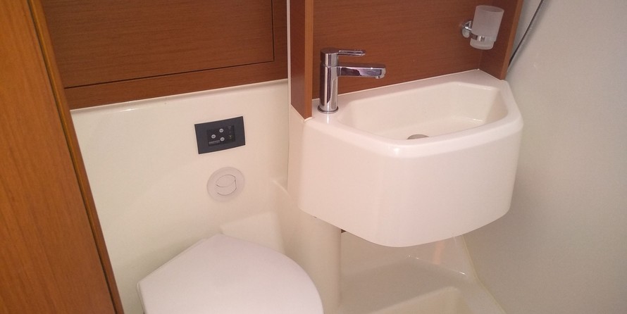 Beneteau Oceanis 51.1