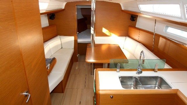 Jeanneau Sun Odyssey 389