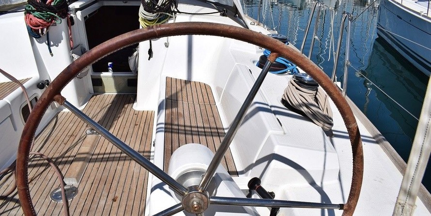Beneteau First 45