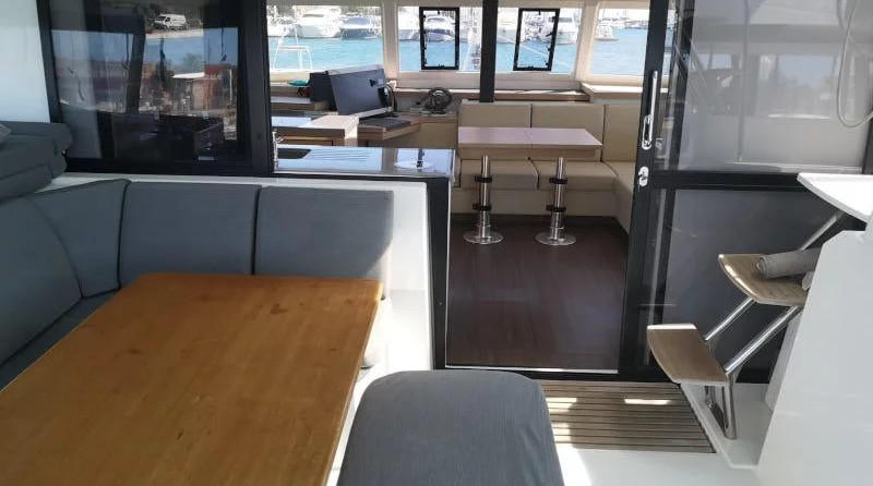 Fountaine Pajot Astréa 42
