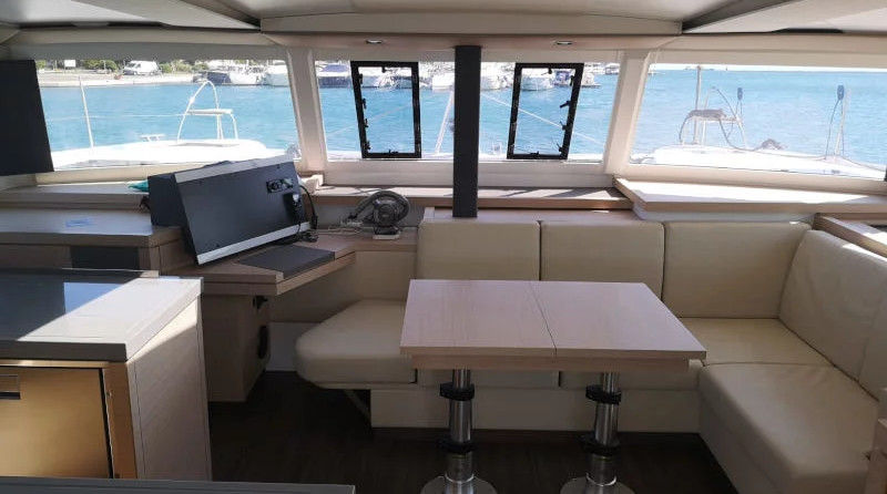 Fountaine Pajot Astréa 42