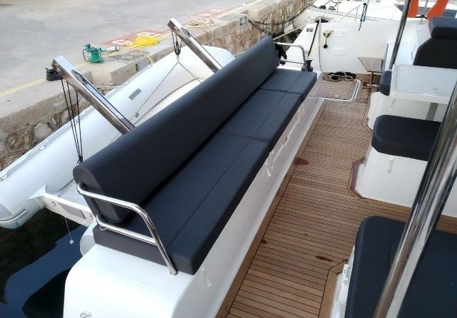 Fountaine Pajot Astréa 42