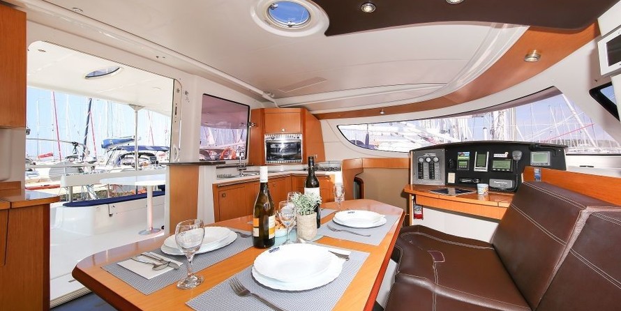 Fountaine Pajot Lipari 41