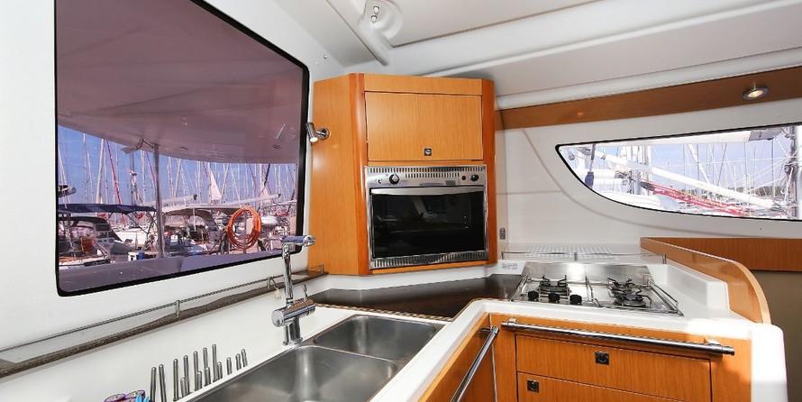 Fountaine Pajot Lipari 41