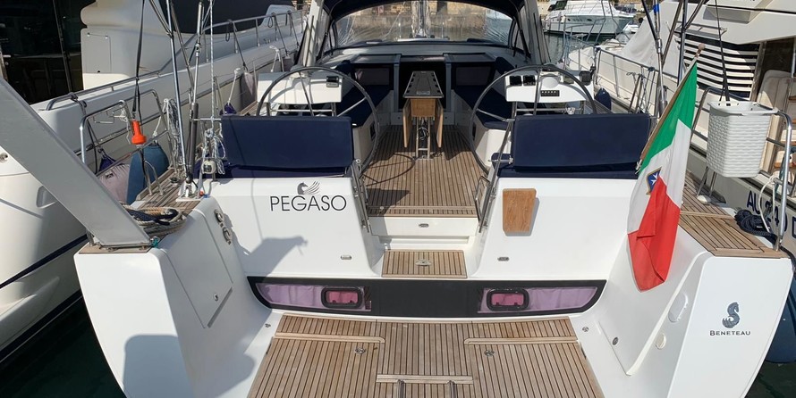 Beneteau Oceanis 58
