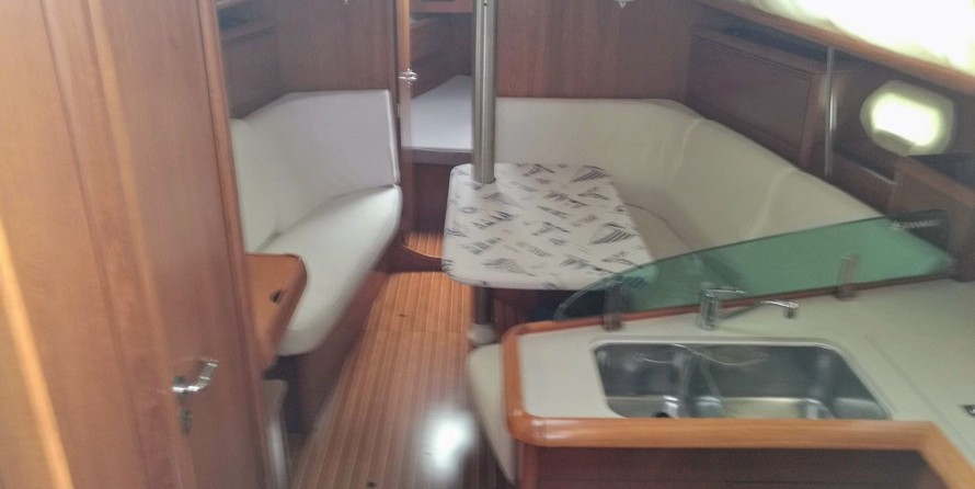 Jeanneau Sun Odyssey 35