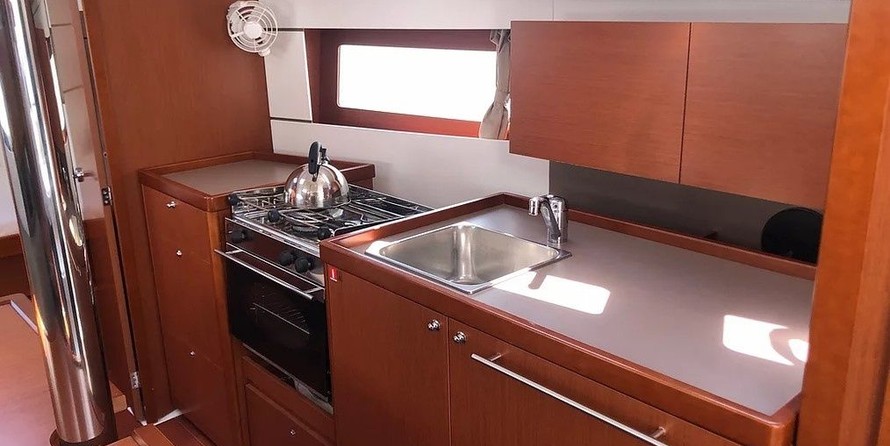 Beneteau Oceanis 35.1