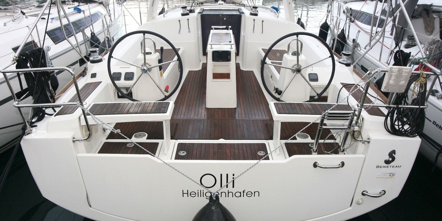 Beneteau Oceanis 38