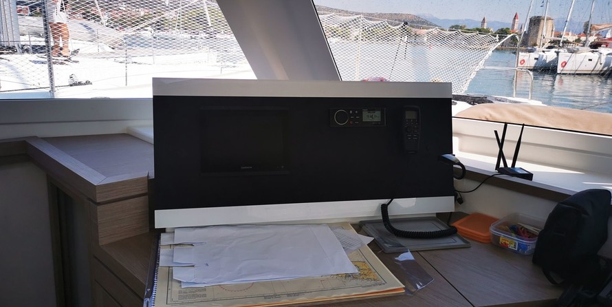 Fountaine Pajot Lucia 40