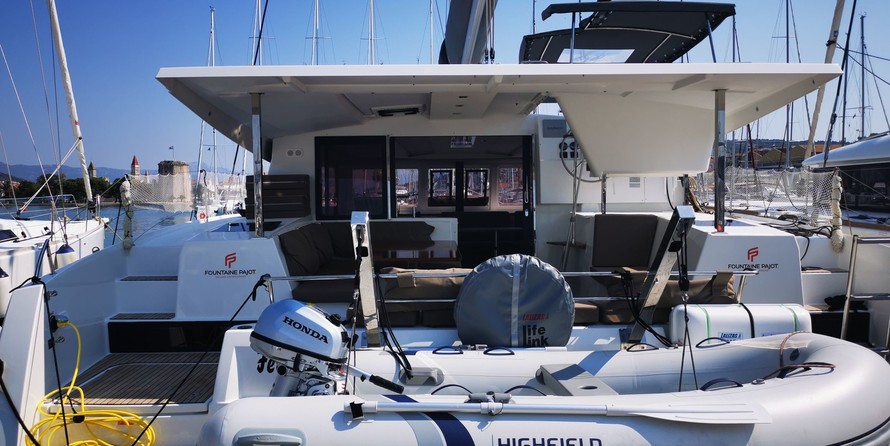 Fountaine Pajot Lucia 40