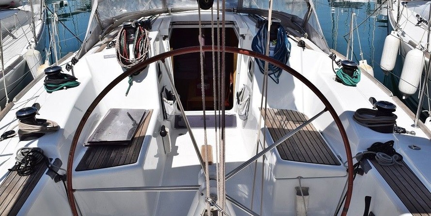Beneteau First 35