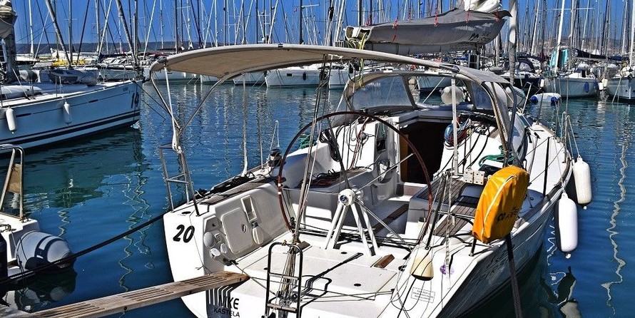 Beneteau First 35