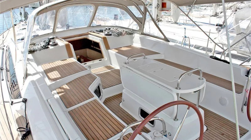 Jeanneau 53
