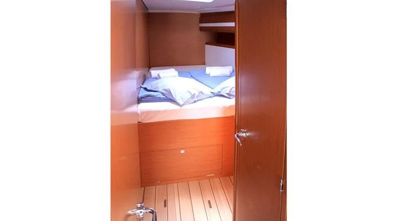 Jeanneau 53