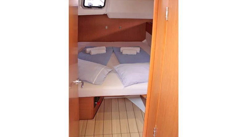 Jeanneau 53