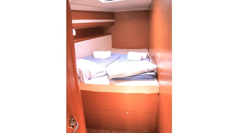 Jeanneau 53