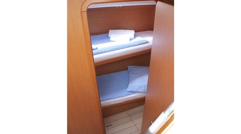 Jeanneau 53