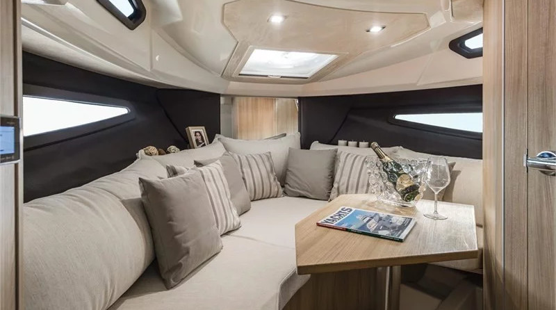 Cranchi Endurance 30